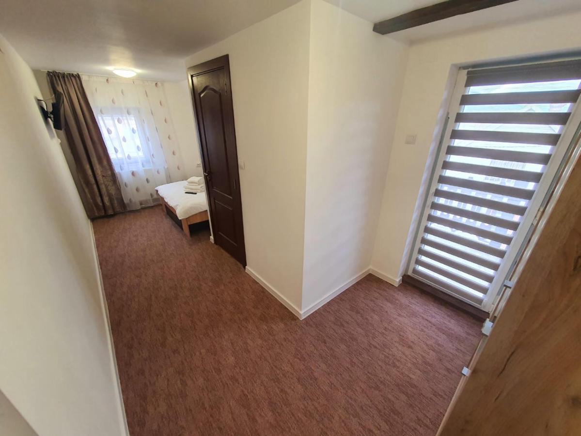 Casa Edi Hotel Poiana Negrii Buitenkant foto